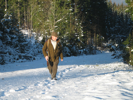 Øistein ser etter spor